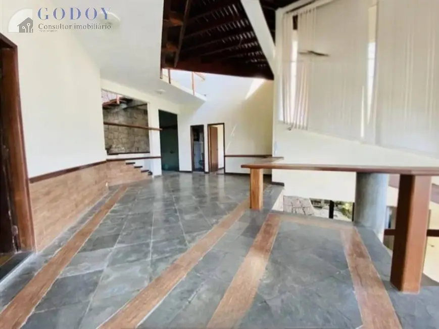 Foto 5 de Casa com 5 quartos à venda, 605m2 em Ubatuba - SP