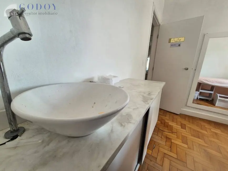 Foto 3 de Sala Comercial com 1 quarto para alugar, 9m2 em Centro, Pindamonhangaba - SP
