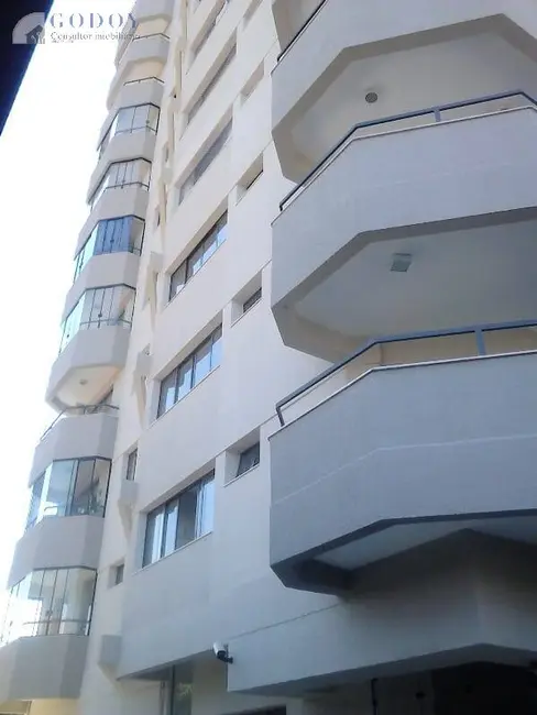 Foto 1 de Apartamento com 3 quartos à venda e para alugar em Centro, Pindamonhangaba - SP