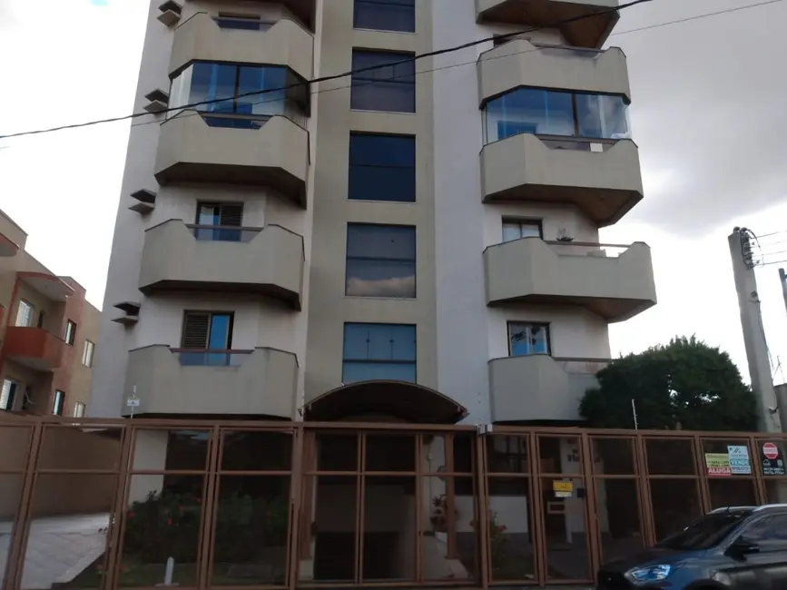 Foto 1 de Apartamento com 4 quartos à venda, 150m2 em Centro, Pindamonhangaba - SP