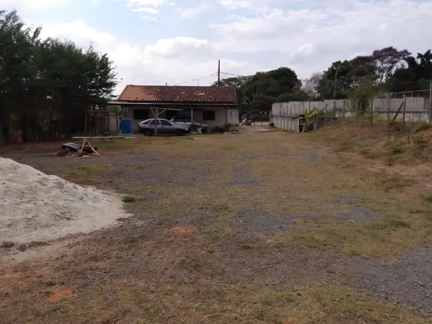 Foto 2 de Chácara com 3 quartos à venda, 80m2 em Pindamonhangaba - SP