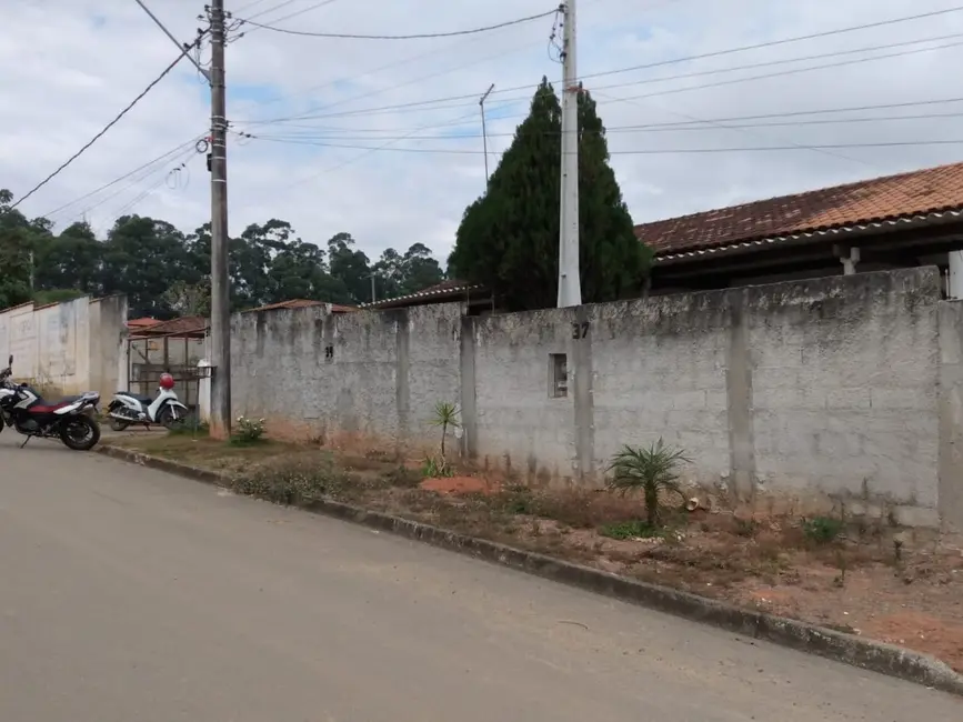 Foto 4 de Chácara com 3 quartos à venda, 80m2 em Pindamonhangaba - SP