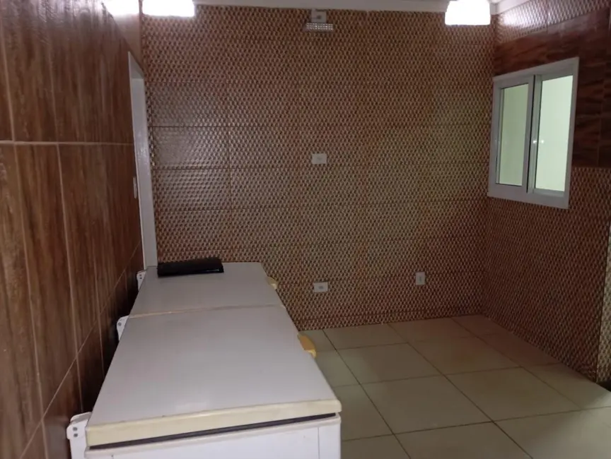 Foto 8 de Sobrado com 3 quartos à venda, 200m2 em Alto do Cardoso, Pindamonhangaba - SP