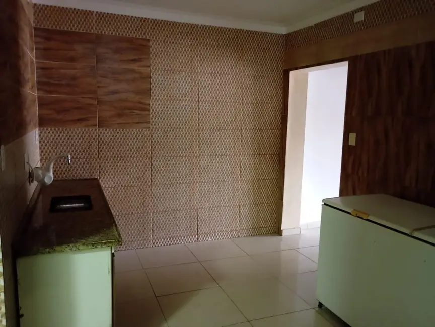 Foto 9 de Sobrado com 3 quartos à venda, 200m2 em Alto do Cardoso, Pindamonhangaba - SP