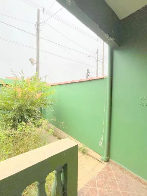 Casa com 3 quartos à venda, 110m2 em Aparecida - SP - imagem 3 Foto 3 de Casa com 3 quartos à venda, 110m2 em Aparecida - SP