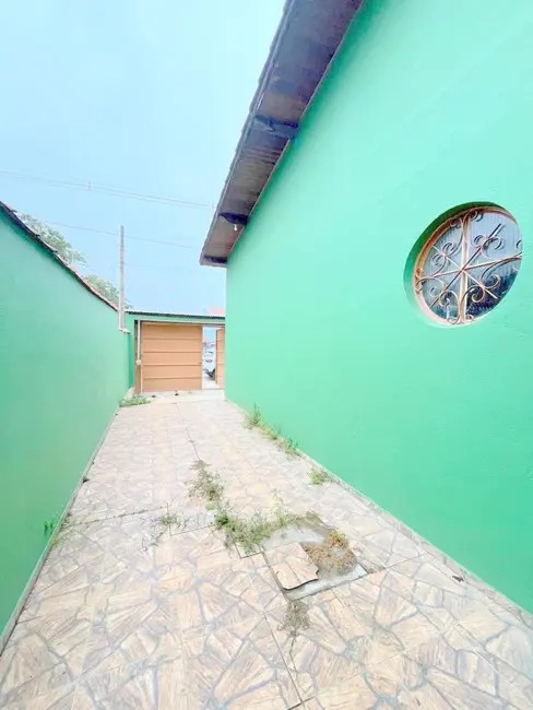 Casa com 3 quartos à venda, 110m2 em Aparecida - SP - imagem 8 Foto 8 de Casa com 3 quartos à venda, 110m2 em Aparecida - SP