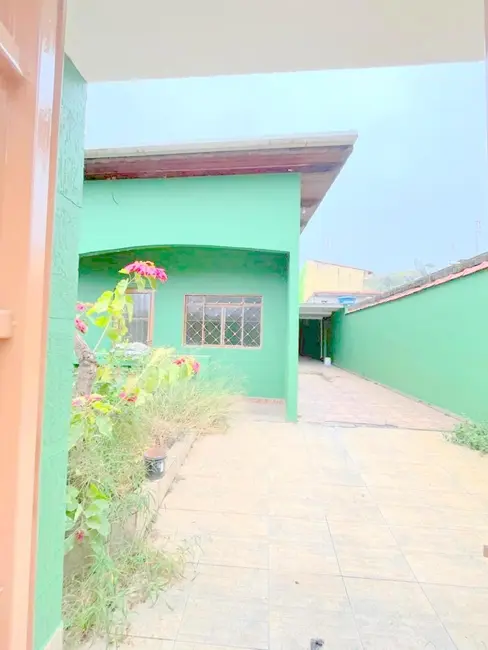 Casa com 3 quartos à venda, 110m2 em Aparecida - SP - imagem 4 Foto 4 de Casa com 3 quartos à venda, 110m2 em Aparecida - SP