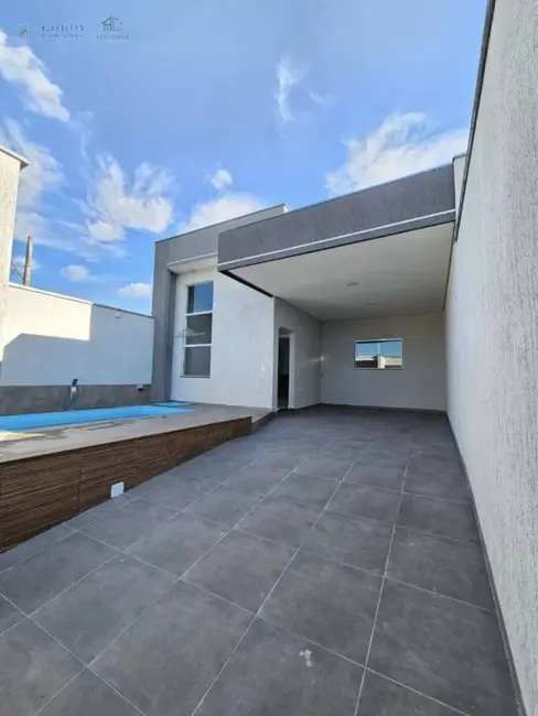 Foto 1 de Casa com 3 quartos à venda, 107m2 em Pindamonhangaba - SP