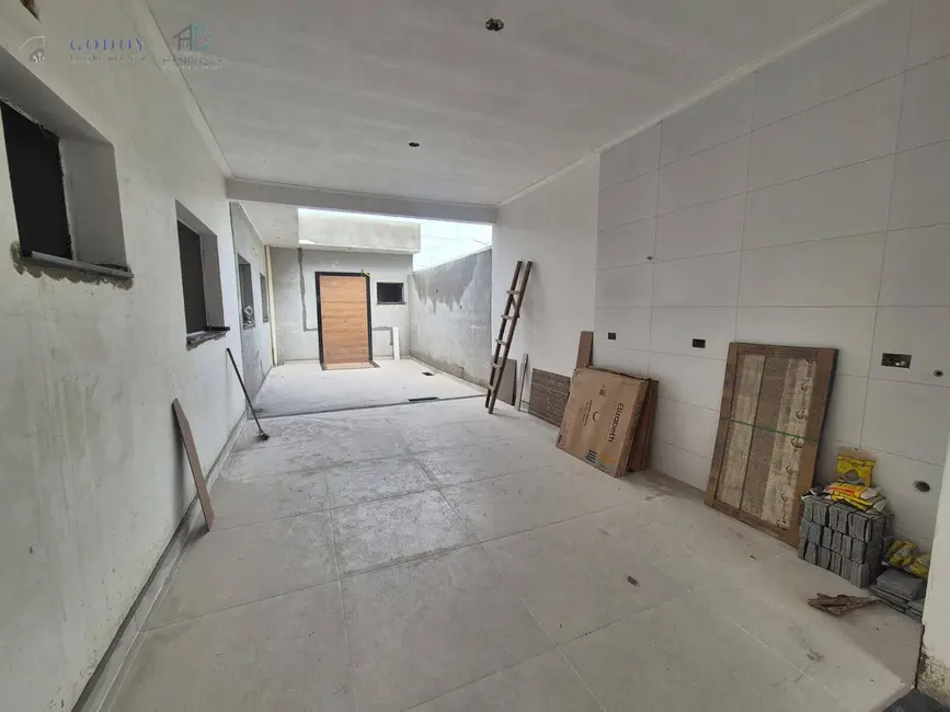Casa com 3 quartos à venda, 114m2 em Loteamento Santa Clara, Pindamonhangaba - SP - imagem 2 Foto 2 de Casa com 3 quartos à venda, 114m2 em Loteamento Santa Clara, Pindamonhangaba - SP