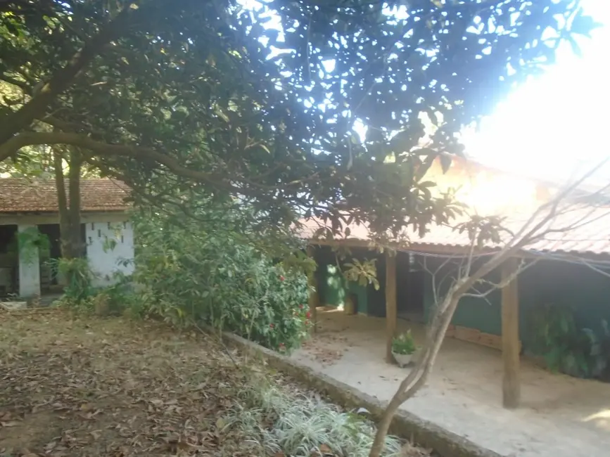 Foto 6 de Chácara com 3 quartos à venda, 265m2 em Goiabal, Pindamonhangaba - SP