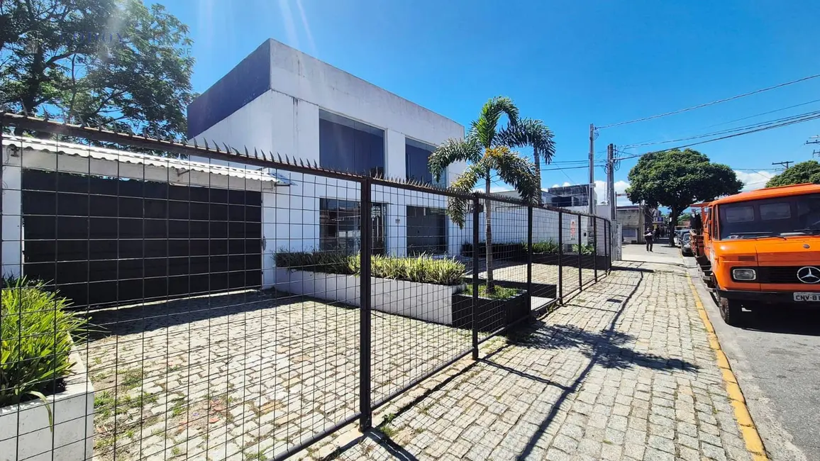 Armazém / Galpão para alugar, 546m2 em São Benedito, Pindamonhangaba - SP - imagem 1 Foto 1 de Armazém / Galpão para alugar, 546m2 em São Benedito, Pindamonhangaba - SP