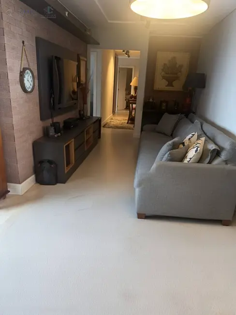 Foto 2 de Apartamento com 5 quartos à venda, 144m2 em Tremembe - SP