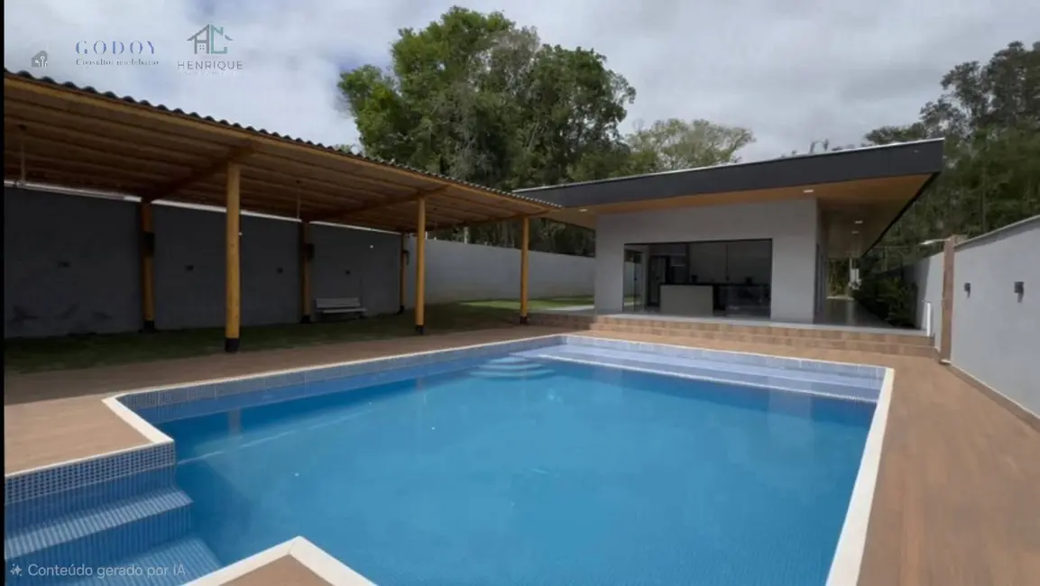 Foto 1 de Chácara com 3 quartos à venda, 500m2 em Bom Sucesso, Pindamonhangaba - SP