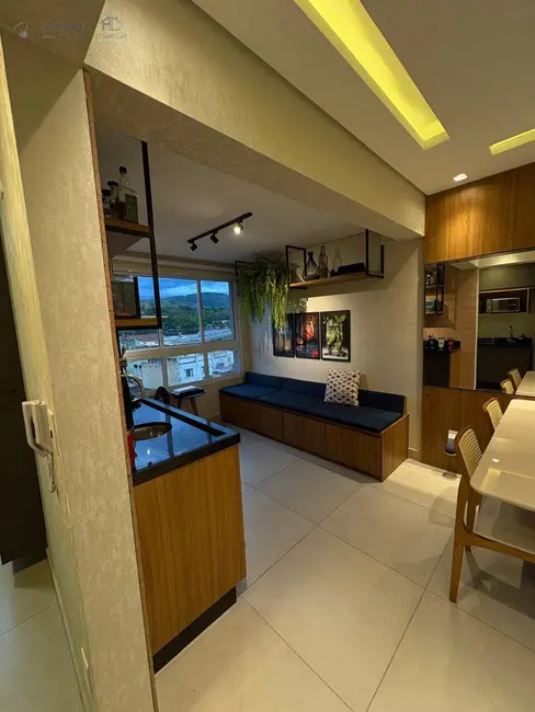 Foto 3 de Apartamento com 2 quartos à venda, 73m2 em Aparecida - SP