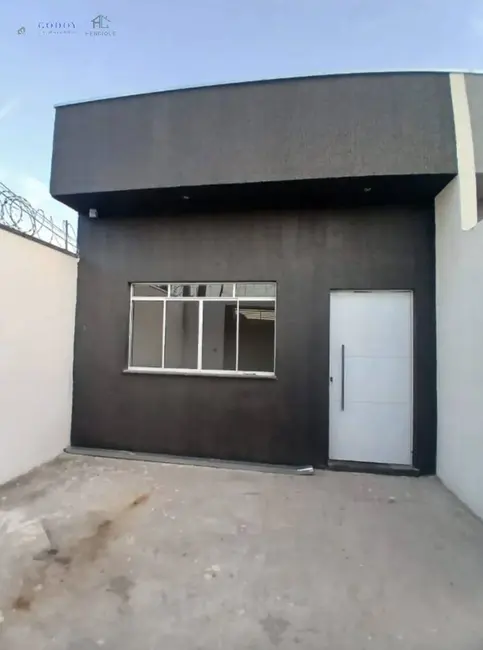 Casa com 2 quartos à venda, 77m2 em Conjunto Habitacional Terra dos Ipês II (Fase II), Pindamonhangaba - SP - imagem 1 Foto 1 de Casa com 2 quartos à venda, 77m2 em Conjunto Habitacional Terra dos Ipês II (Fase II), Pindamonhangaba - SP