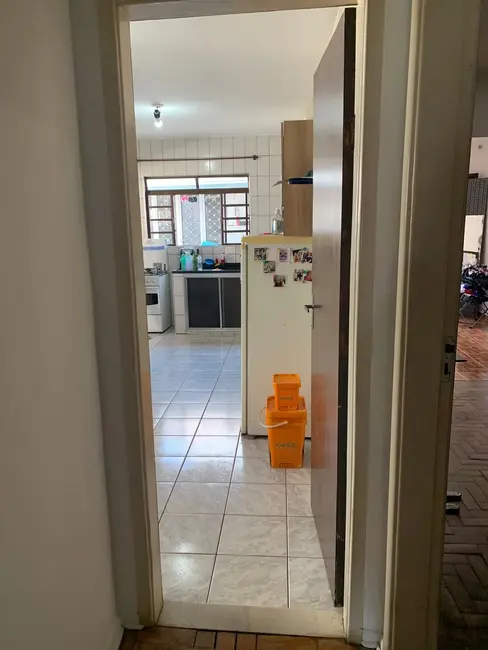 Foto 5 de Casa com 2 quartos à venda, 133m2 em Residencial Pasin, Pindamonhangaba - SP