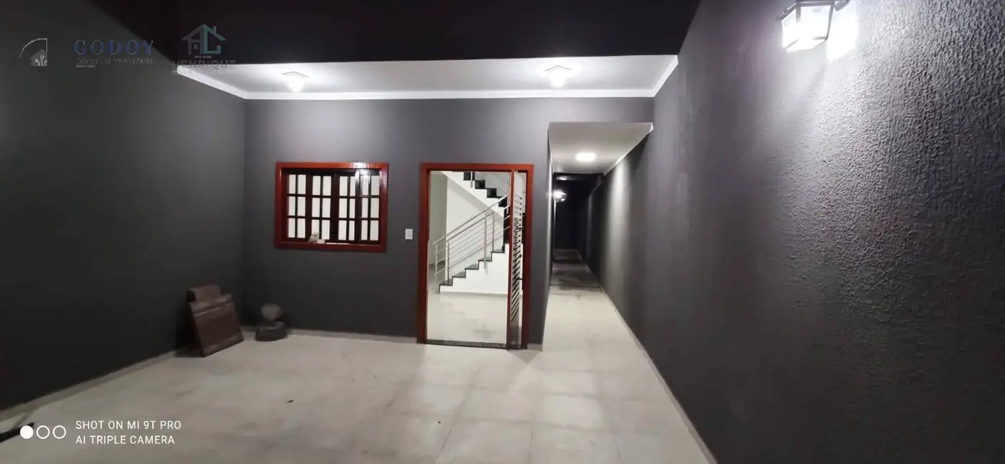 Foto 1 de Casa com 3 quartos à venda, 132m2 em Residencial Mantiqueira, Pindamonhangaba - SP