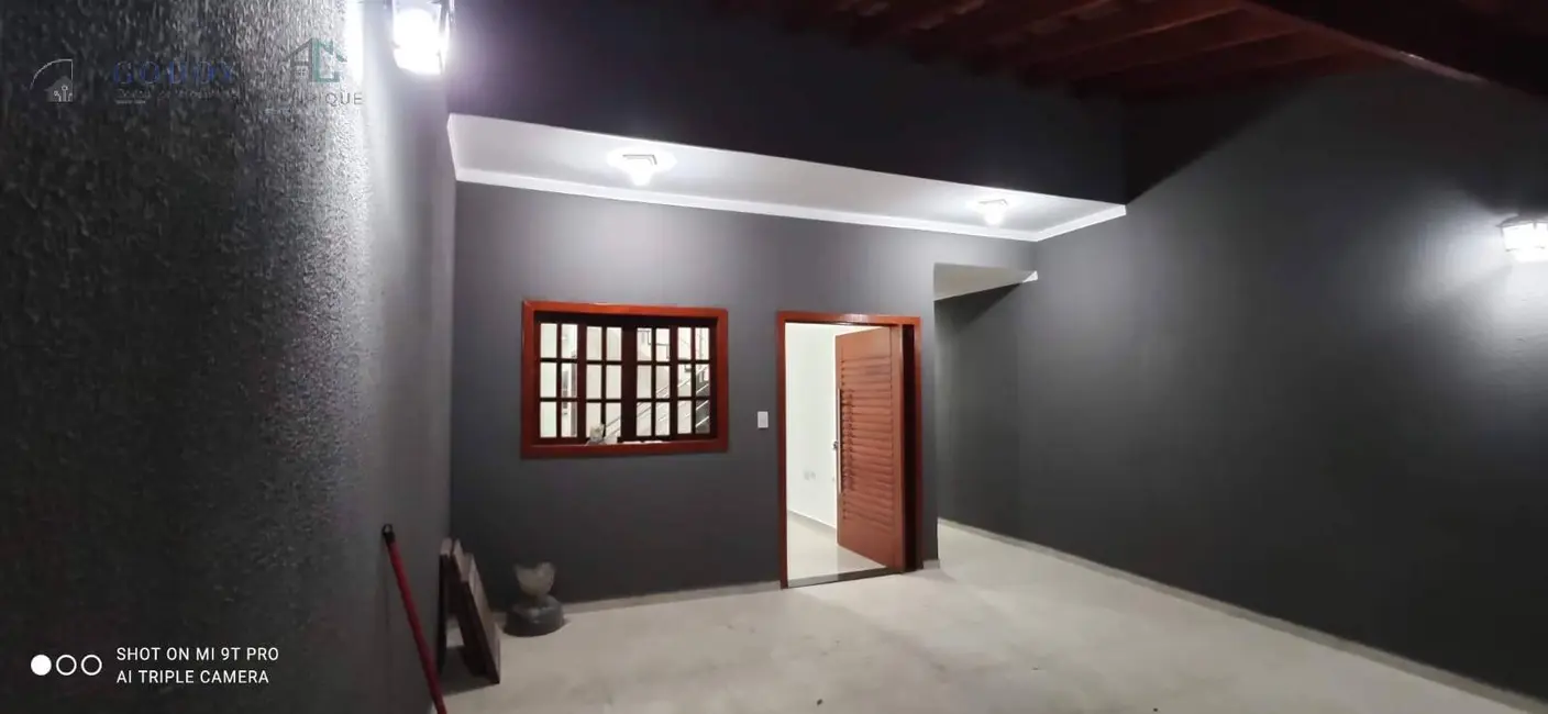 Foto 2 de Casa com 3 quartos à venda, 132m2 em Residencial Mantiqueira, Pindamonhangaba - SP
