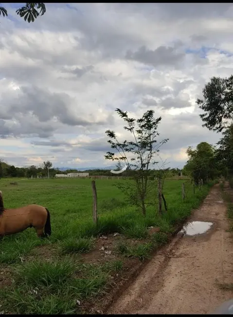 Foto 8 de Chácara à venda, 840m2 em Pindamonhangaba - SP