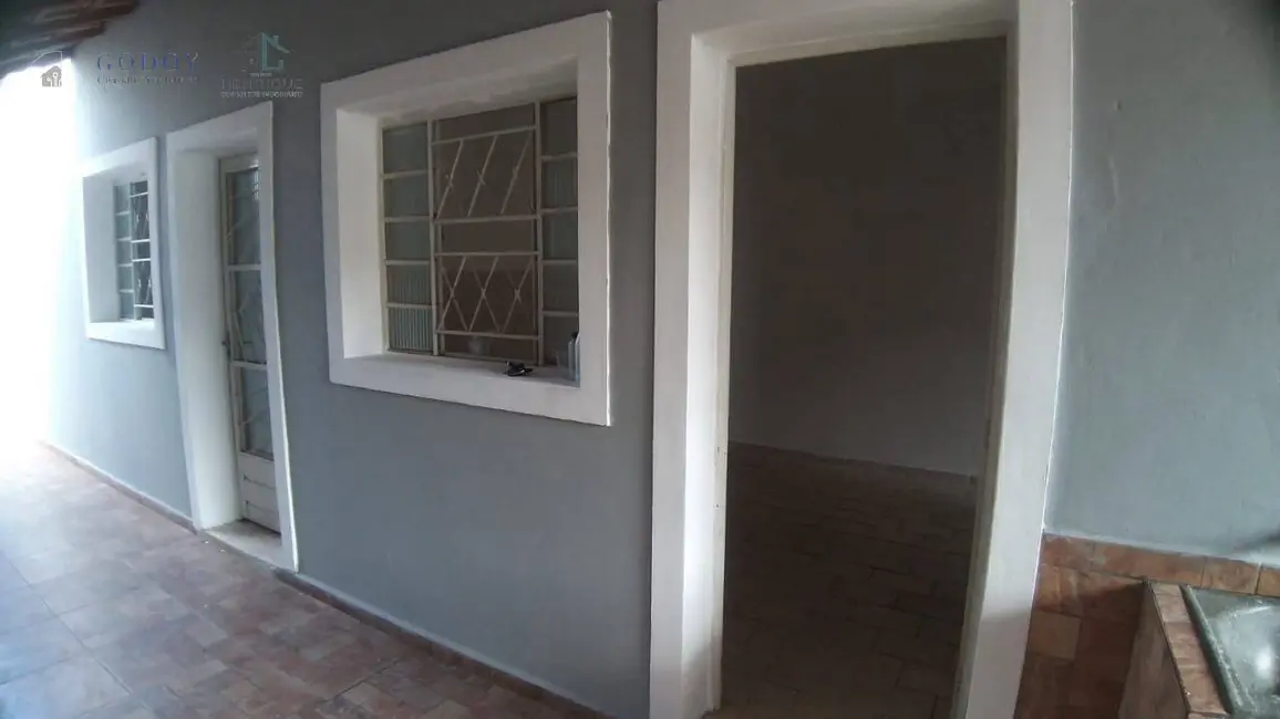 Foto 2 de Casa com 2 quartos à venda, 70m2 em Pindamonhangaba - SP