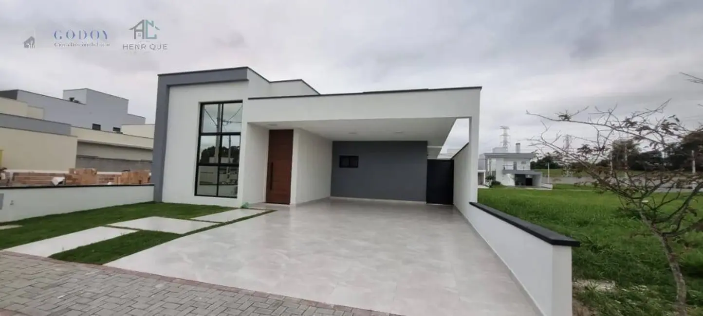 Foto 2 de Casa com 3 quartos à venda, 154m2 em Pindamonhangaba - SP