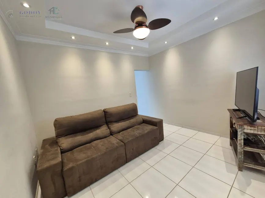 Foto 1 de Casa com 2 quartos à venda, 75m2 em Residencial Mombaça I, Pindamonhangaba - SP