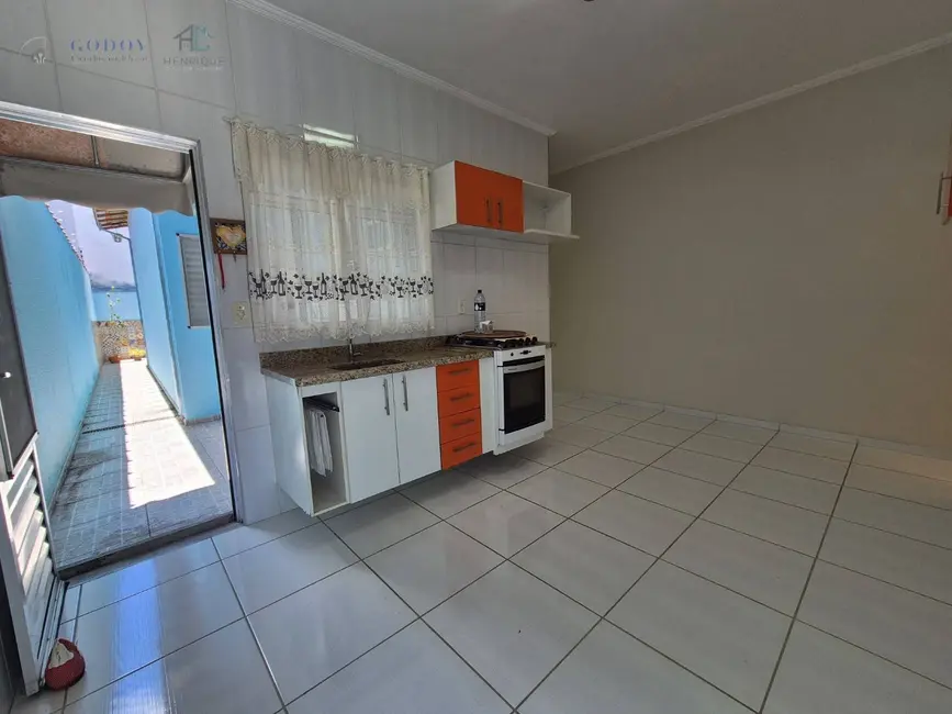 Foto 4 de Casa com 2 quartos à venda, 75m2 em Residencial Mombaça I, Pindamonhangaba - SP