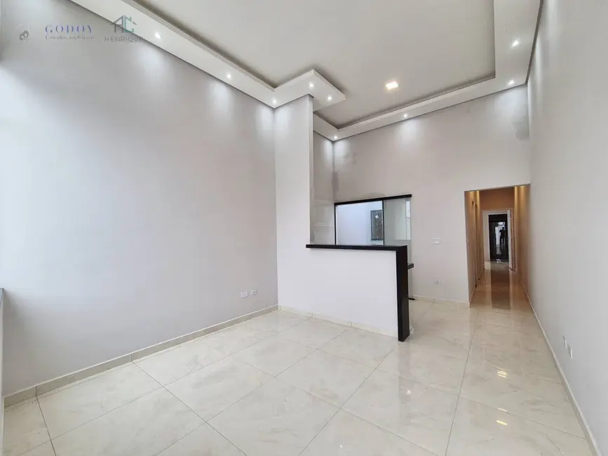 Foto 2 de Casa com 2 quartos à venda, 70m2 em Pindamonhangaba - SP