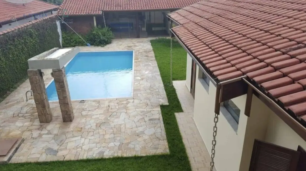 Casa com 3 quartos à venda, 419m2 em Jardim Residencial Doutor Lessa, Pindamonhangaba - SP - imagem 3 Foto 3 de Casa com 3 quartos à venda, 419m2 em Jardim Residencial Doutor Lessa, Pindamonhangaba - SP