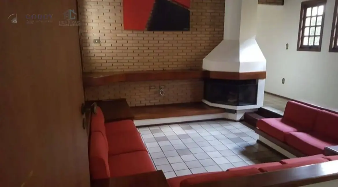 Casa com 3 quartos à venda, 419m2 em Jardim Residencial Doutor Lessa, Pindamonhangaba - SP - imagem 8 Foto 8 de Casa com 3 quartos à venda, 419m2 em Jardim Residencial Doutor Lessa, Pindamonhangaba - SP