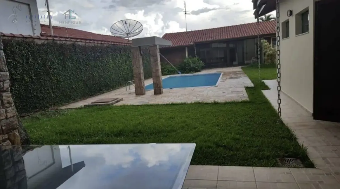 Foto 2 de Casa com 3 quartos à venda, 419m2 em Jardim Residencial Doutor Lessa, Pindamonhangaba - SP