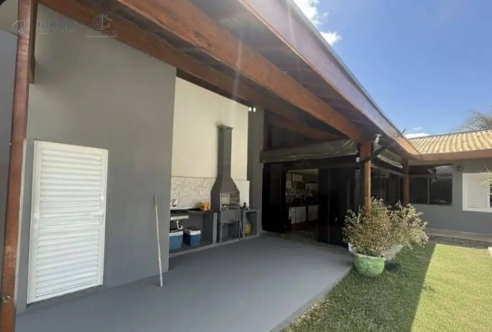 Foto 2 de Casa com 2 quartos à venda e para alugar em Tabaú, Pindamonhangaba - SP