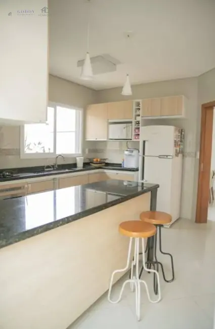 Foto 5 de Sobrado com 3 quartos à venda, 247m2 em Condomínio Village do Sol, Pindamonhangaba - SP