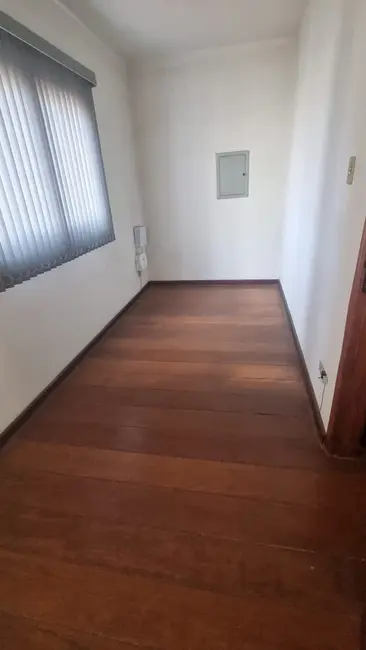 Foto 6 de Sobrado com 4 quartos à venda, 223m2 em Pindamonhangaba - SP