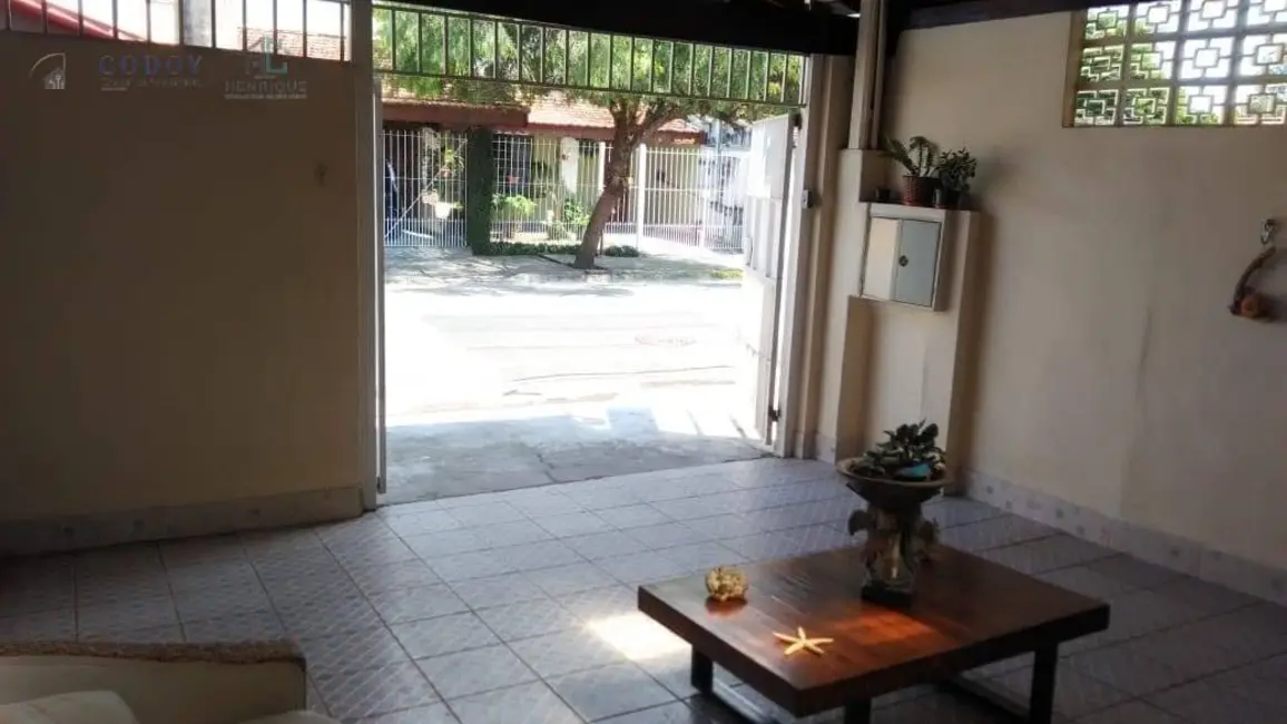 Foto 2 de Casa com 2 quartos à venda, 98m2 em Jardim Santa Luzia, Pindamonhangaba - SP