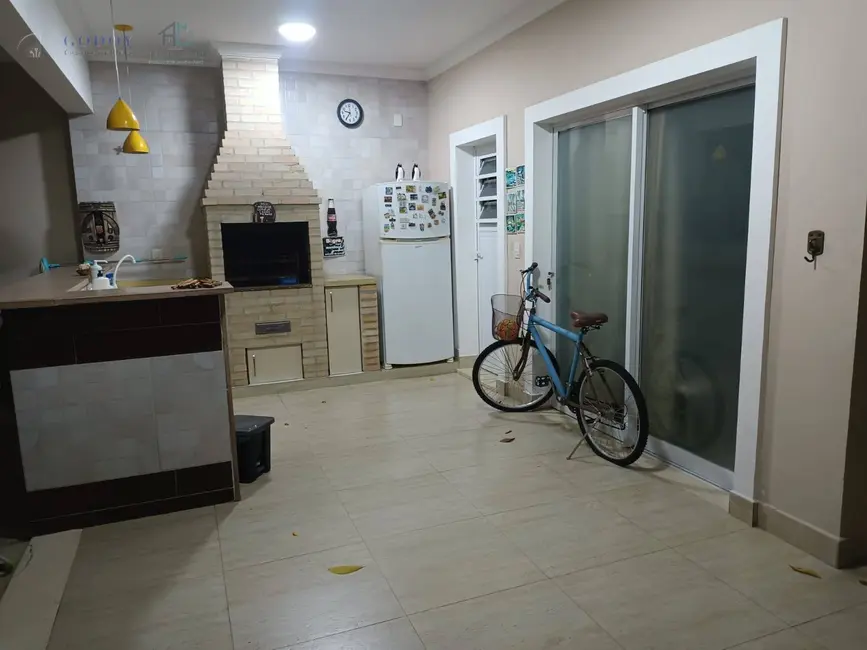 Foto 6 de Casa de Condomínio com 3 quartos à venda, 350m2 em Piracangaguá, Taubate - SP