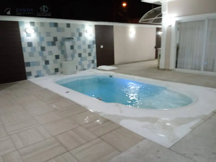 Foto 8 de Casa de Condomínio com 3 quartos à venda, 350m2 em Piracangaguá, Taubate - SP