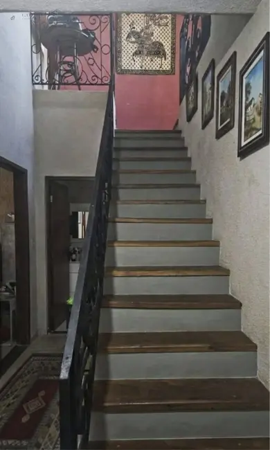 Foto 8 de Sobrado com 4 quartos à venda, 300m2 em Vila São Judas Tadeu, Pindamonhangaba - SP