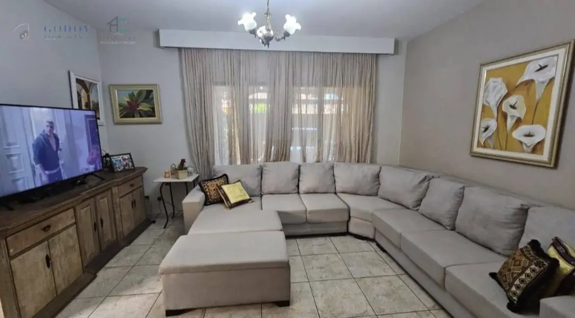 Foto 9 de Sobrado com 4 quartos à venda, 300m2 em Vila São Judas Tadeu, Pindamonhangaba - SP