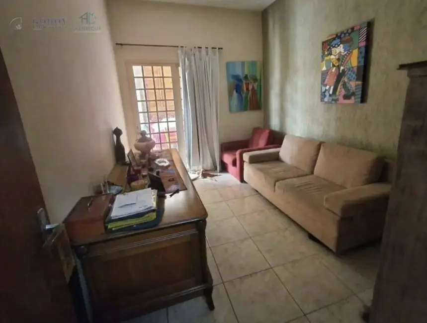 Foto 6 de Sobrado com 4 quartos à venda, 300m2 em Vila São Judas Tadeu, Pindamonhangaba - SP