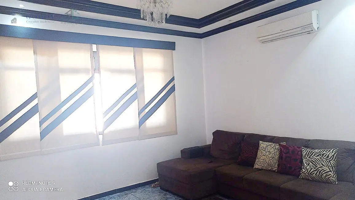 Foto 4 de Casa com 3 quartos à venda, 250m2 em Comercial e Residencial Jardim Mariana, Pindamonhangaba - SP