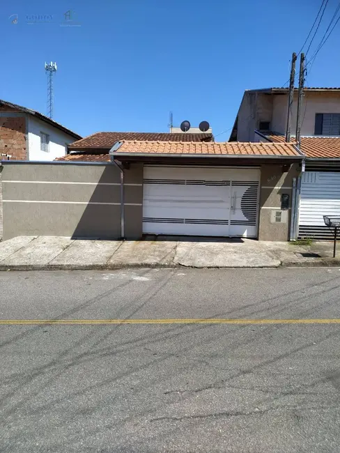 Foto 1 de Casa com 3 quartos à venda, 250m2 em Comercial e Residencial Jardim Mariana, Pindamonhangaba - SP