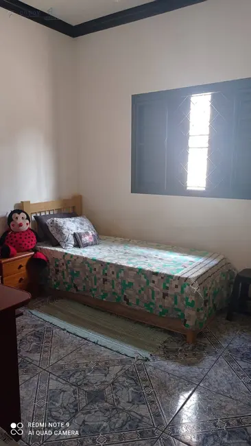 Foto 9 de Casa com 3 quartos à venda, 250m2 em Comercial e Residencial Jardim Mariana, Pindamonhangaba - SP