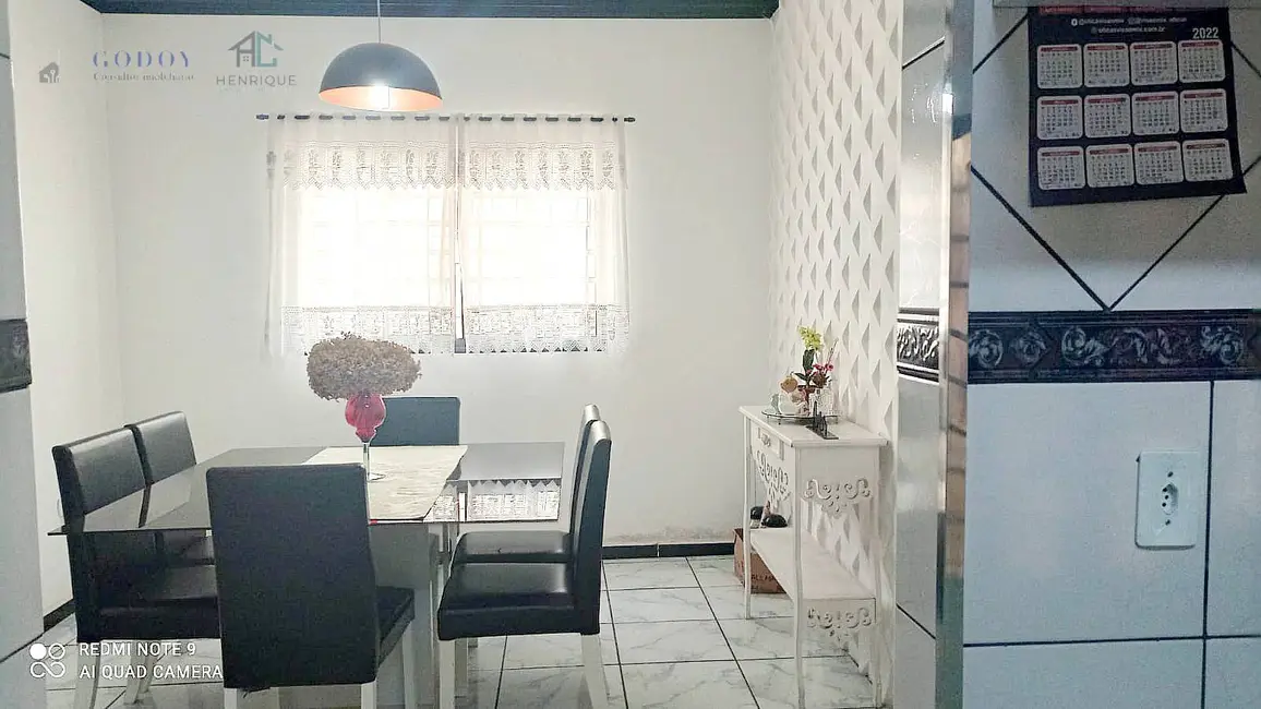 Foto 2 de Casa com 3 quartos à venda, 250m2 em Comercial e Residencial Jardim Mariana, Pindamonhangaba - SP