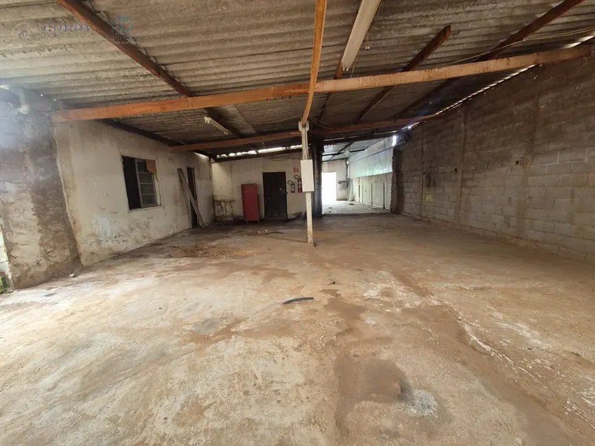 Foto 8 de Sala Comercial para alugar, 300m2 em Maria Áurea, Pindamonhangaba - SP