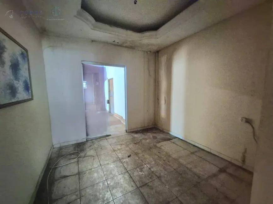 Foto 6 de Sala Comercial para alugar, 300m2 em Maria Áurea, Pindamonhangaba - SP