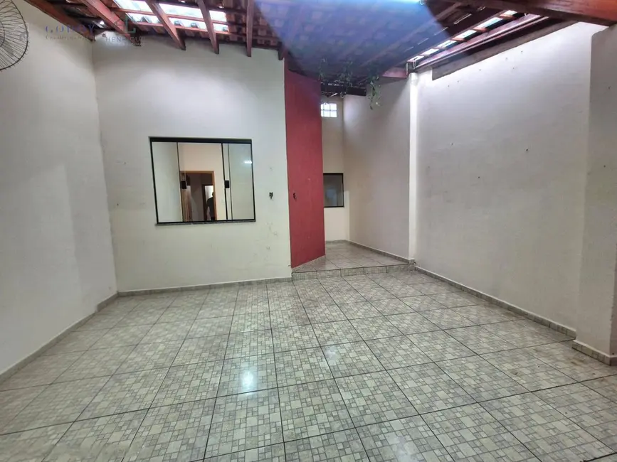 Foto 3 de Casa com 2 quartos à venda, 115m2 em Residencial Mombaça I, Pindamonhangaba - SP