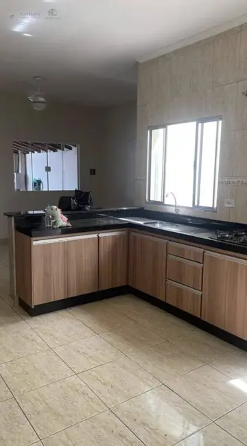 Foto 1 de Casa com 2 quartos à venda, 109m2 em Jardim Regina (Moreira César), Pindamonhangaba - SP