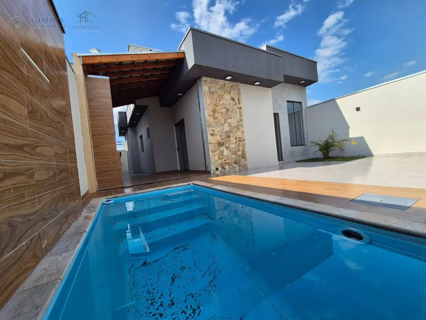 Foto 1 de Casa com 3 quartos à venda, 98m2 em Pindamonhangaba - SP