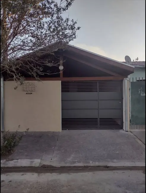 Foto 1 de Casa com 2 quartos à venda, 70m2 em Jardim Regina, Pindamonhangaba - SP